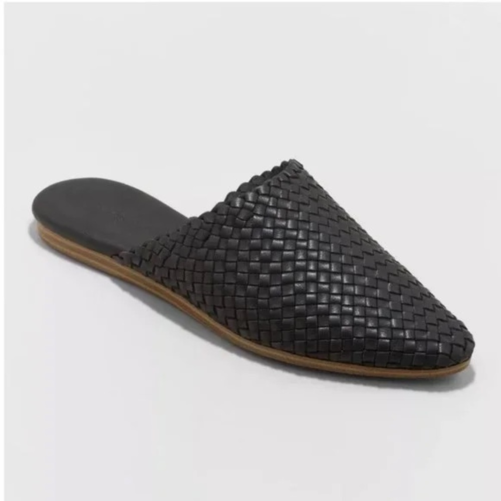 *Barely Worn* Target Women’s Elora Mule Flats- Black Size 11